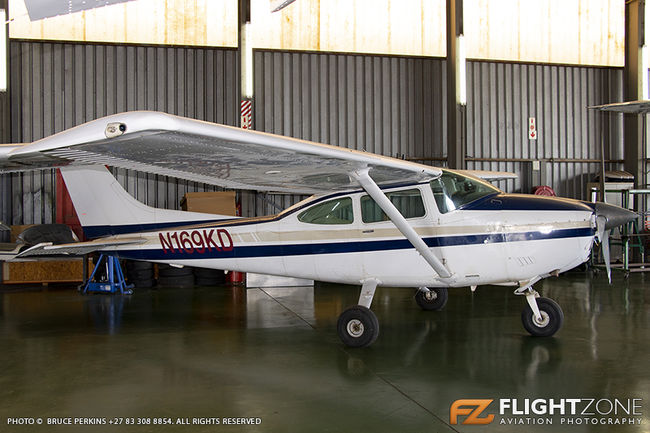 Cessna 182 Skylane N169KD Lanseria Airport FALA