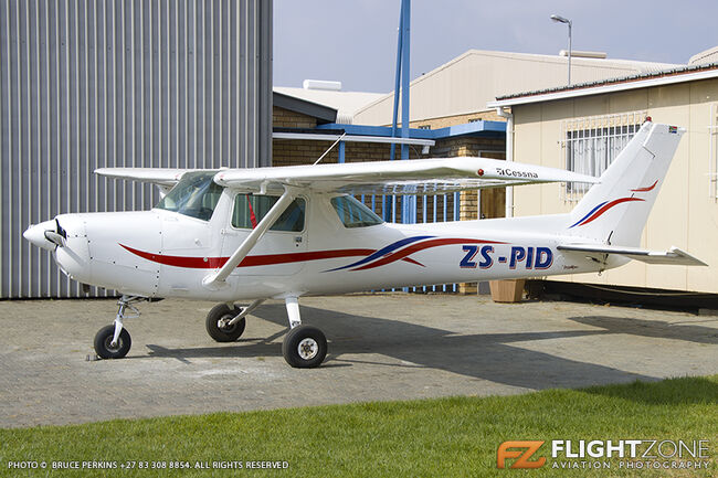 Cessna 152 ZS-PID Rand Airport FAGM