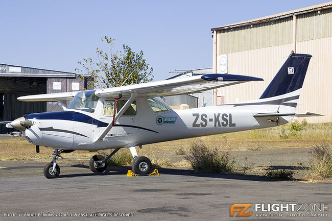 Cessna 152 ZS-KSL Rand Airport FAGM