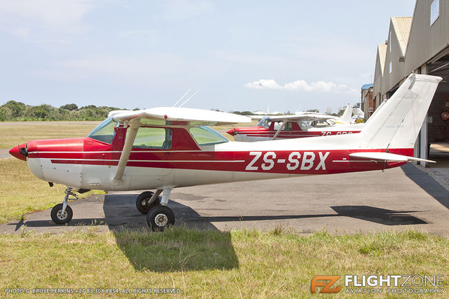 Cessna 152 ZS-SBX Virginia Airport FAVG