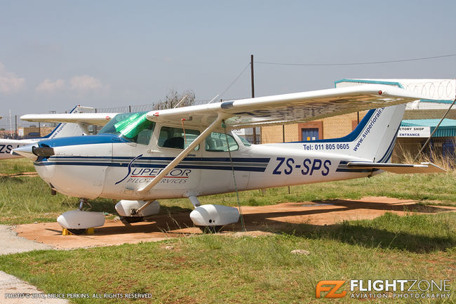 Cessna 172 ZS-SPS Grand Central FAGC