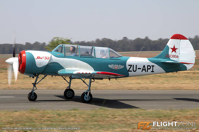 Yak-52 ZU-API Heidelberg Airfield FAHG