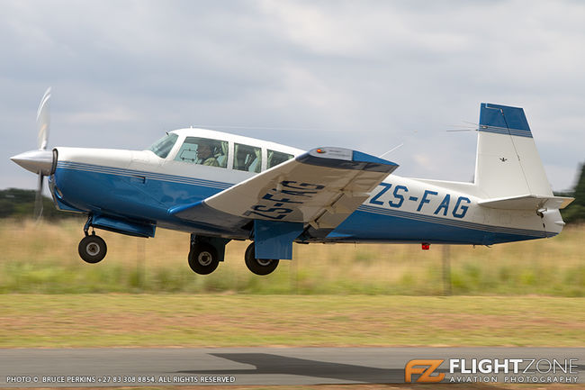 Mooney ZS-FAG Eagles Creek Aviation Estate