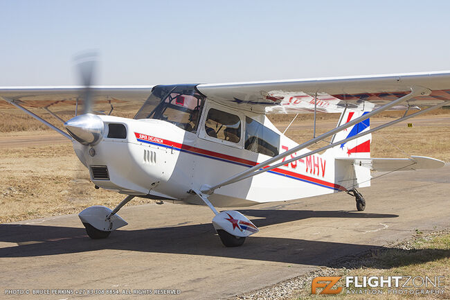 Decathlon ZS-MHV Kittyhawk Airfield FAKT