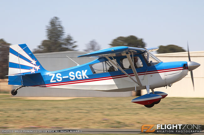 Decathlon ZS-SGK Tedderfield Airfield FATA