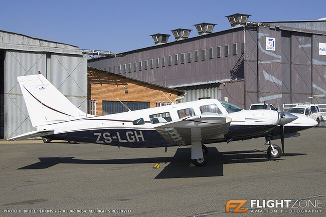 Piper PA-34 Seneca ZS-LGH Rand Airport FAGM