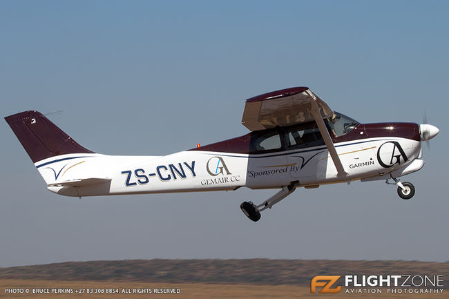 Cessna 210 ZS-CNY Middelburg Airfield FAMB