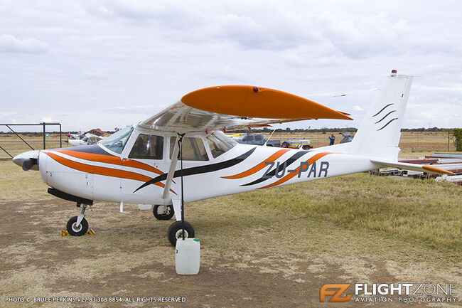 Partenavia P-64B Oscar ZU-PAR Warmbaths Bela Bela Airfield FAWA RSA 200