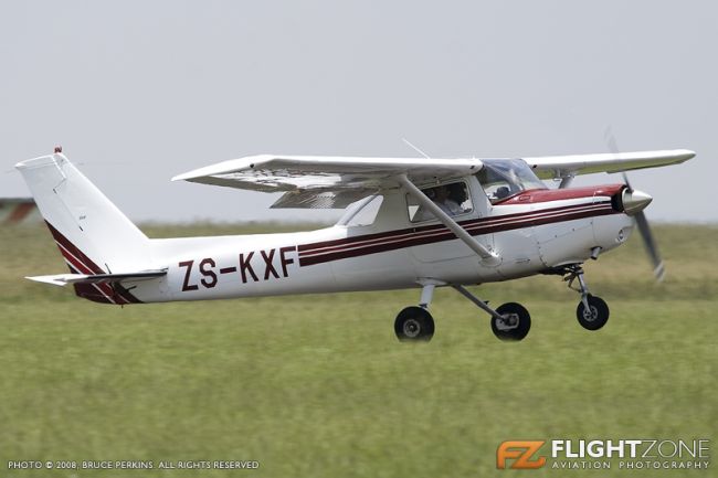 Cessna 152 ZS-KXF Rand Airport FAGM