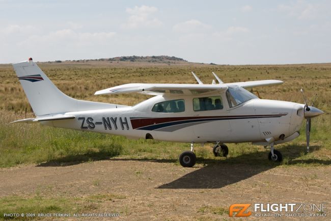 Cessna 210 Centurion ZS-NYH Lekoa Lodge