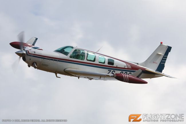 Beechcraft B36 Bonanza ZS-OOO Lekoa Lodge