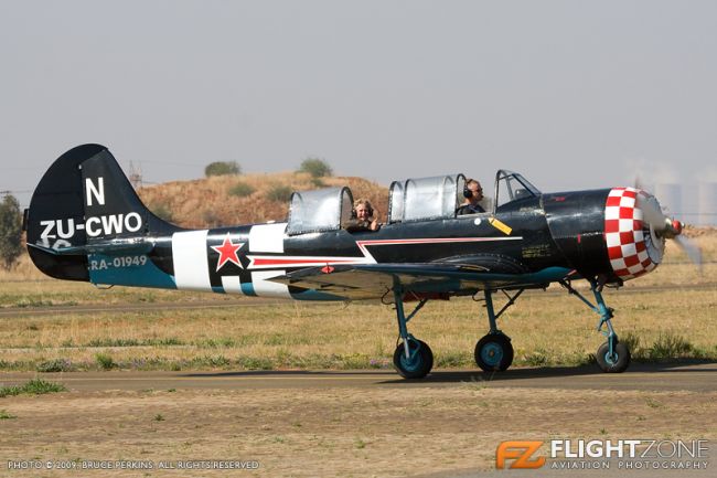 Yak-52 ZU-CWO Vereeniging Airport FAVV