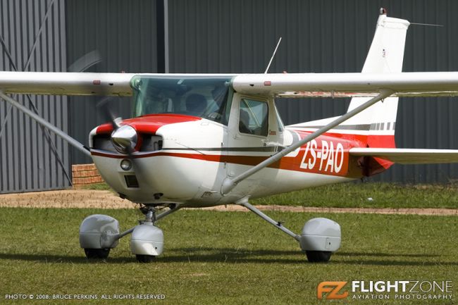 Cessna 152 ZS-PAO Witbank Airfield FAWI