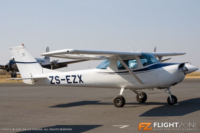 Cessna 150 ZS-EZX Rand Airport FAGM