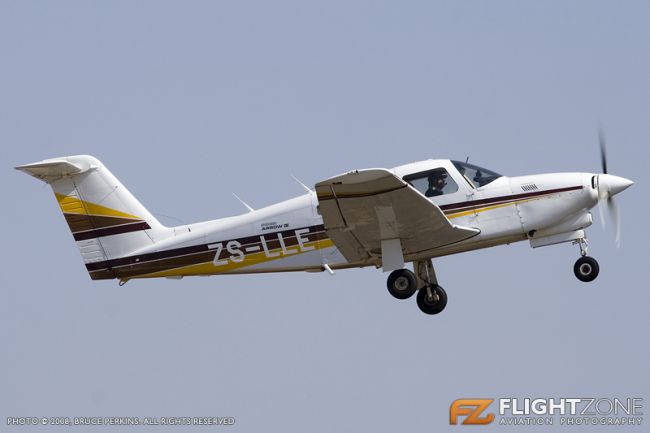 Piper PA-28R Arrow IV ZS-LLE Rand Airport FAGM PA-28 Cherokee
