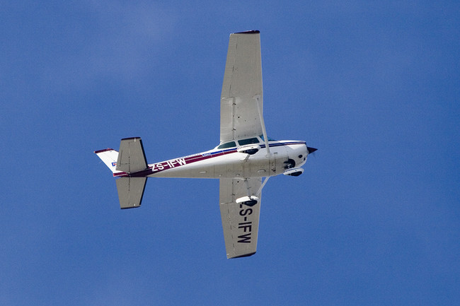 Cessna 172 Skyhawk ZS-IFW Sandton CBD