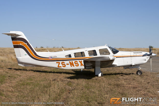 Piper PA-32RT-300T Lance II ZS-NSX Mafikeng Airport FAMM PA-32