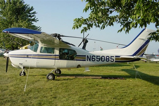 Cessna 210 Centurion N65085 Oshkosh Airport KOSH