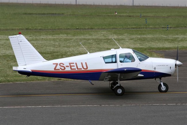 Piper PA-28 Cherokee ZS-ELU Rand Airport FAGM