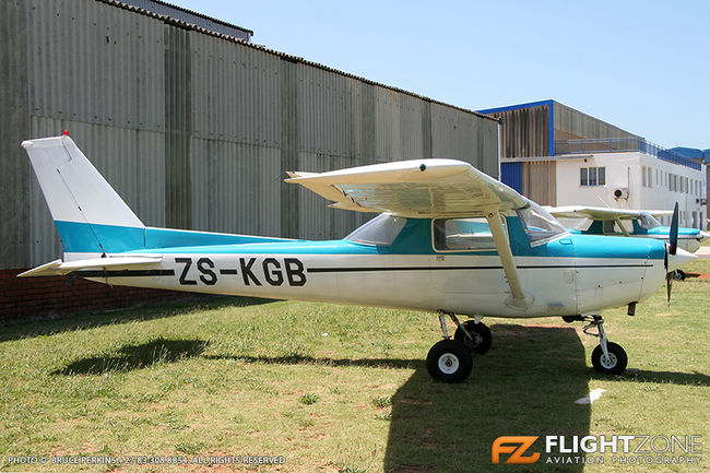 Cessna 152 ZS-KGB Virginia Airport FAVG