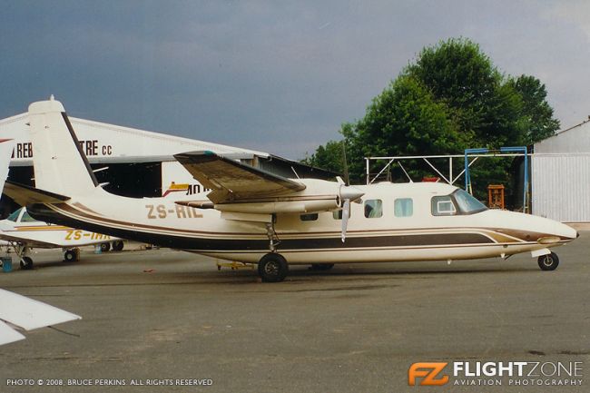 Rockwell Commander 680 ZS-RIL Rand Airport FAGM Aero - The G503 Album