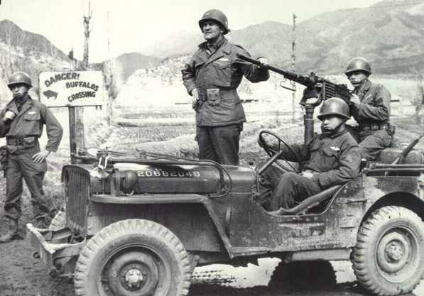Willys_MB_med_12_7_mm_MG