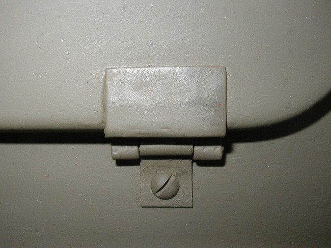 tool_box_hinge1