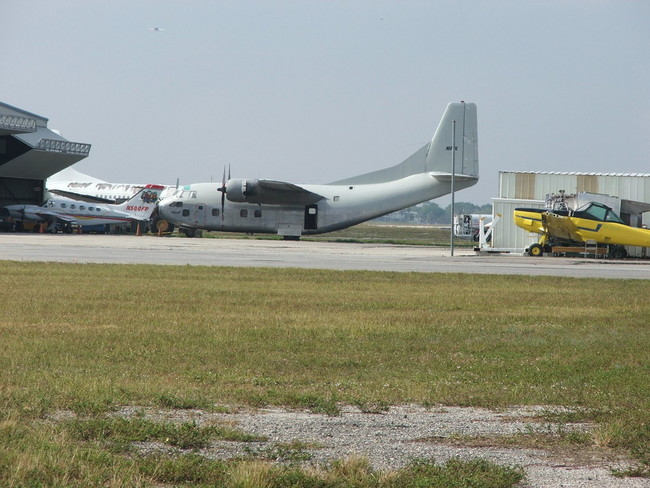 2005_1211Opa_Locka_Airport0026