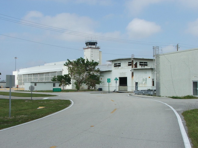 2005_1211Opa_Locka_Airport0032