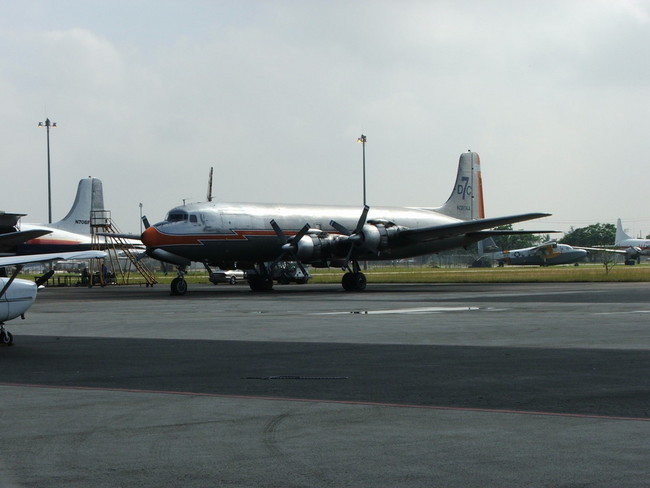 2005_1211Opa_Locka_Airport0040