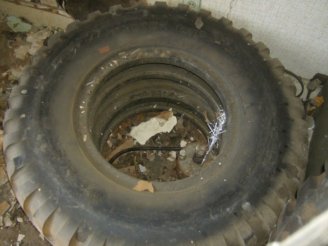 DUKW Tires