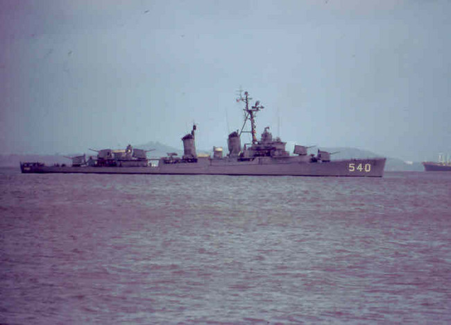 USS_Twining_DD_540_SFBay_70