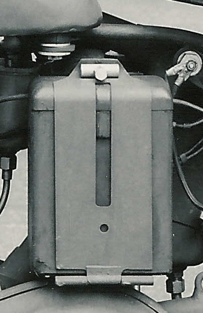 1941G3L_Battery_box_detail